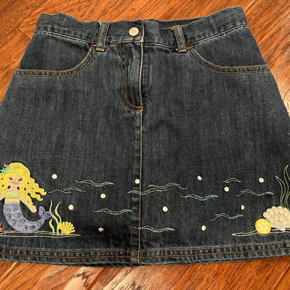 Gymboree Girls Skirt size 9. Jean material with mermaid accent